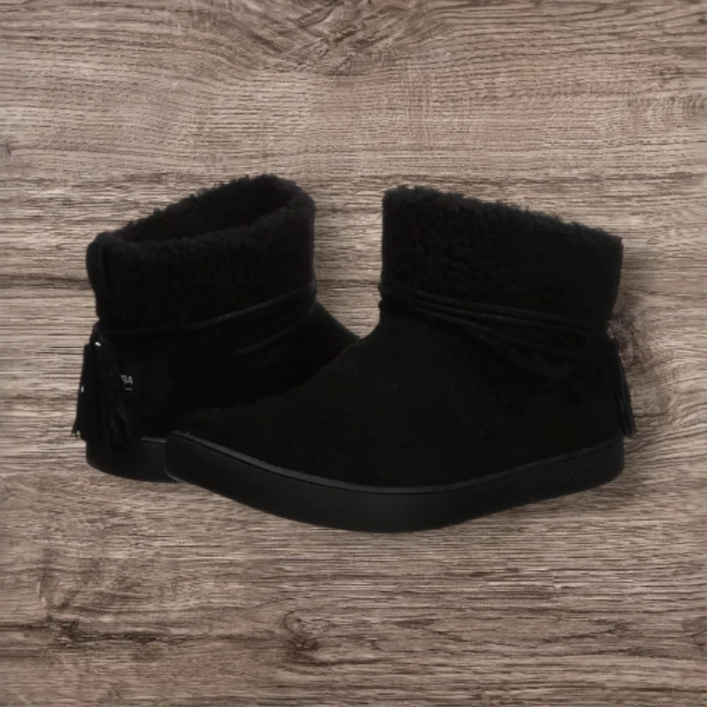 Koolaburra By UGG SZ 6 Black Suede Ankle Boots